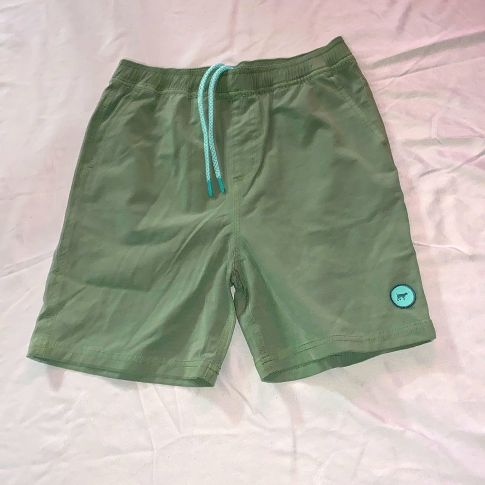 Southern Point Co. swim trunks size youth large color green new with tags